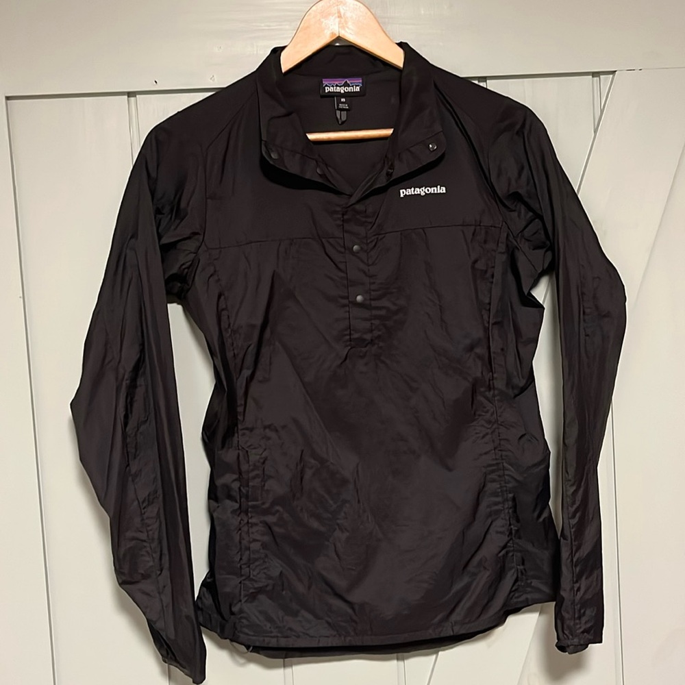 Women’s xs Houdini pull over jacket